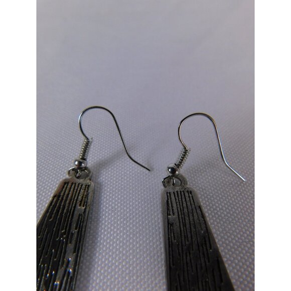 Boho Silver Tone Dangle Earrings Swirl Leaf Pattern Lightweight Retro Jewelry Gi - Picture 5 of 6